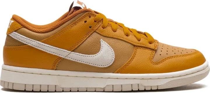 Dunk Low "Monarch/Flax/Dark Russet/Light Orewood Brown" sneakers