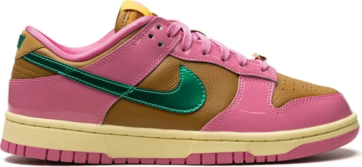 Dunk Low "Parris Goebel" sneakers