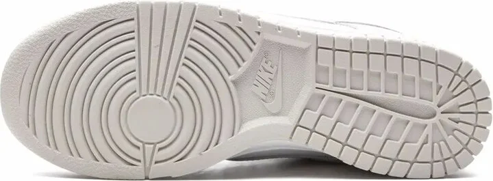 Dunk Low "Photon Dust" sneakers - Image 4