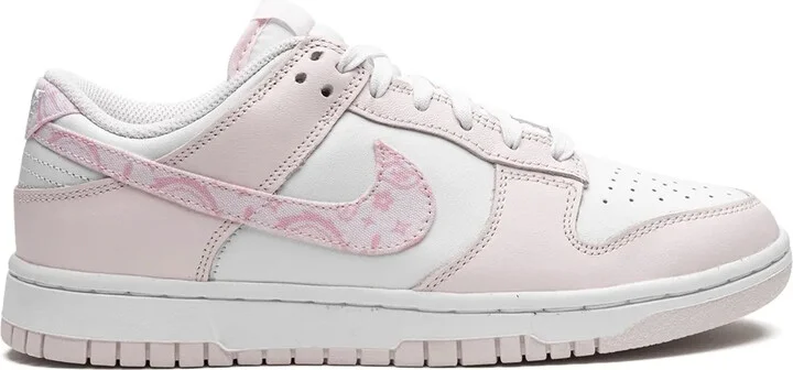 Dunk Low "Pink Paisley" sneakers