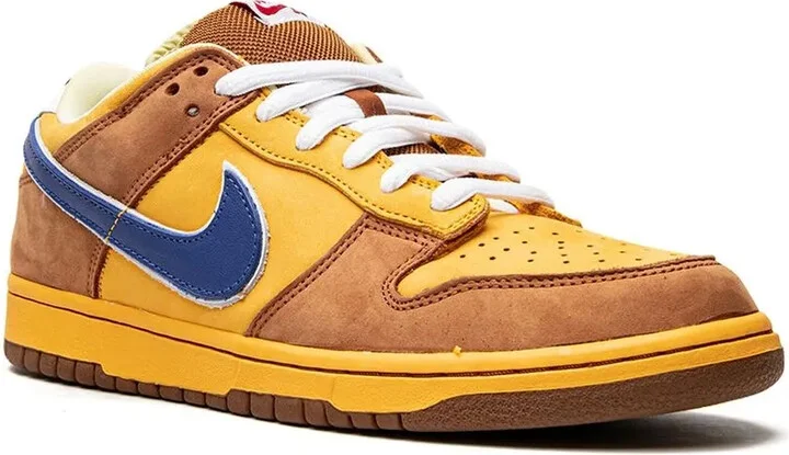 Dunk Low Premium SB "New Castle" sneakers - Image 2