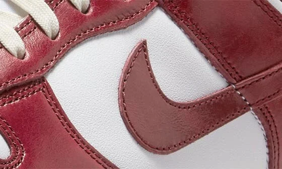 Dunk Low Premium Sneaker - Image 9