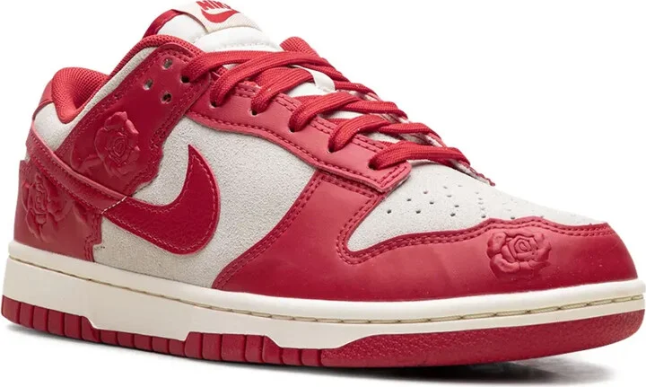 Dunk Low "Red Roses" sneakers - Image 2