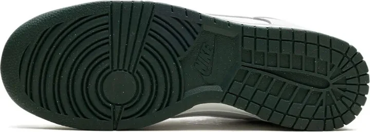 Dunk Low Retro SE "Vintage Green" sneakers - Image 4