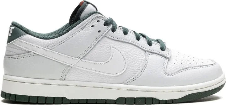 Dunk Low Retro SE "Vintage Green" sneakers
