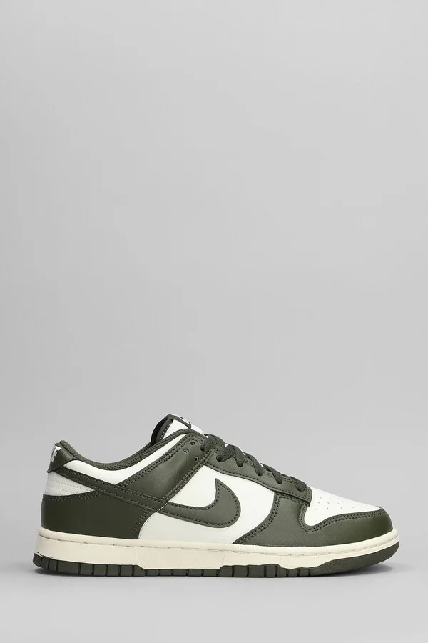Dunk Low Retro Sneakers In Green Leather