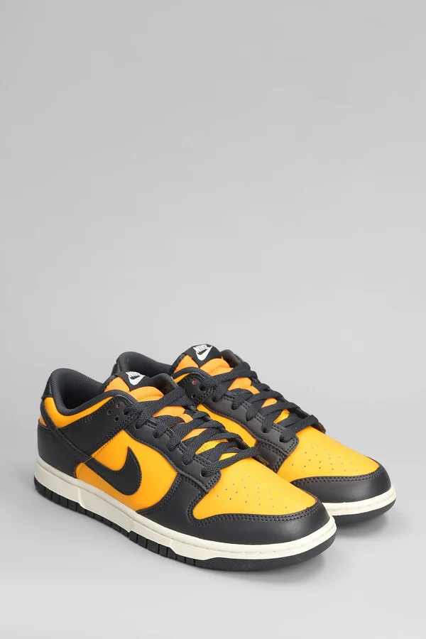Dunk Low Retro Sneakers In Orange Leather - Image 2