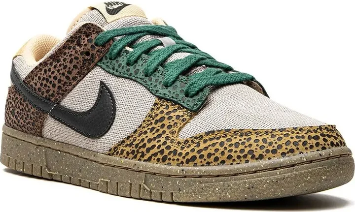 Dunk Low "Safari Golden Moss" sneakers - Image 2