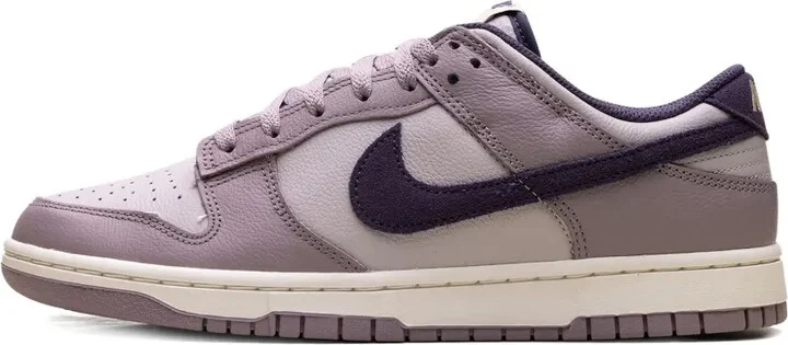 Dunk Low SE "Light Violet Ore" sneakers - Image 4
