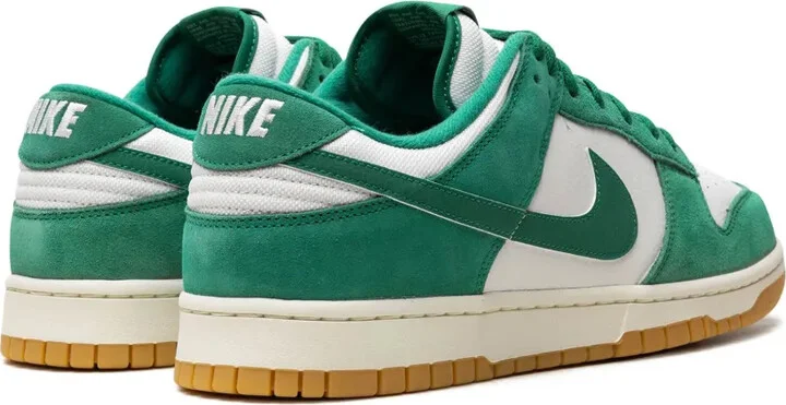 Dunk Low SE "Malachite" sneakers - Image 3