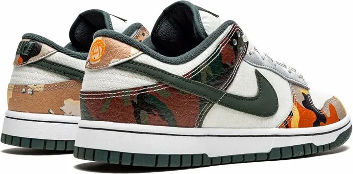 Dunk Low SE "Multi-Camo" sneakers - Image 3