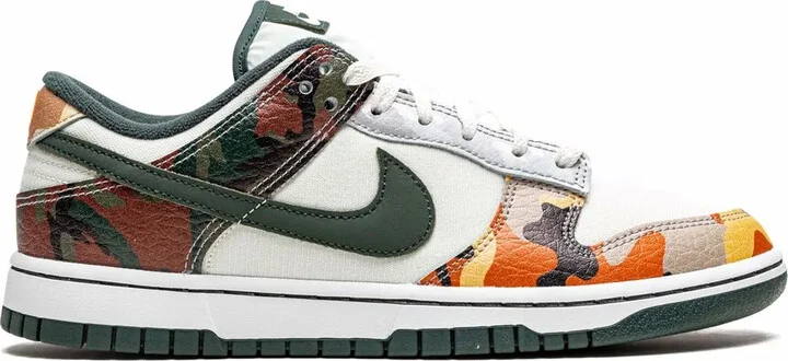 Dunk Low SE "Multi-Camo" sneakers