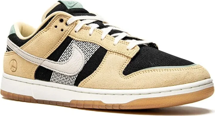 Dunk Low SE "Rooted In Peace" sneakers - Image 2