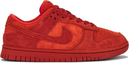 Dunk Low SE Sneaker