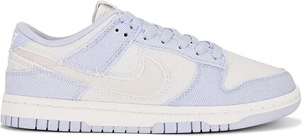 Dunk Low Sneaker