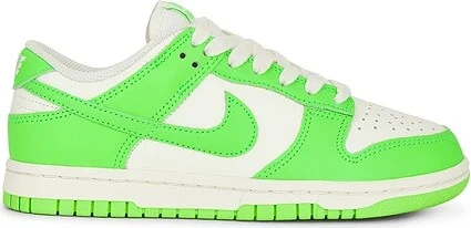 Dunk Low Sneaker