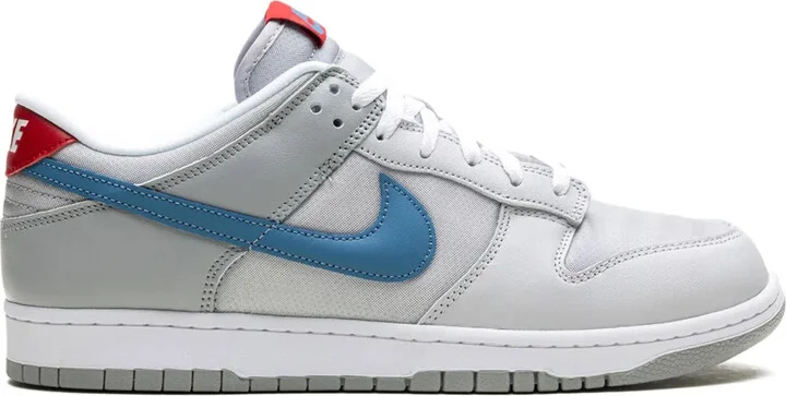 Dunk Low sneakers