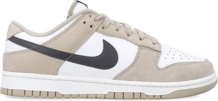 Dunk Low sneakers