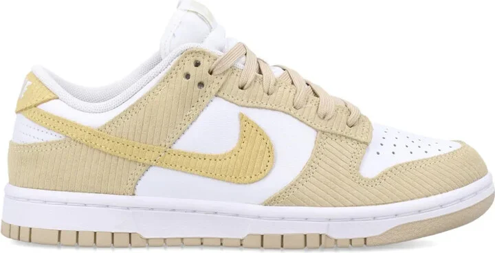 Dunk Low sneakers