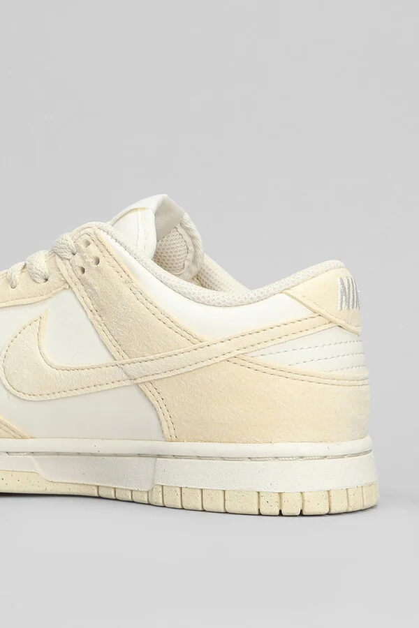 Dunk Low Sneakers In Beige Suede And Leather - Image 5