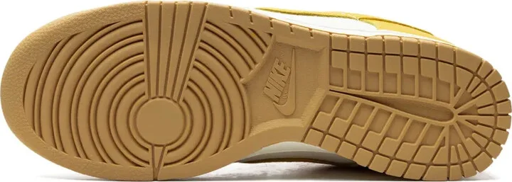 Dunk Low "University Gold" sneakers - Image 4