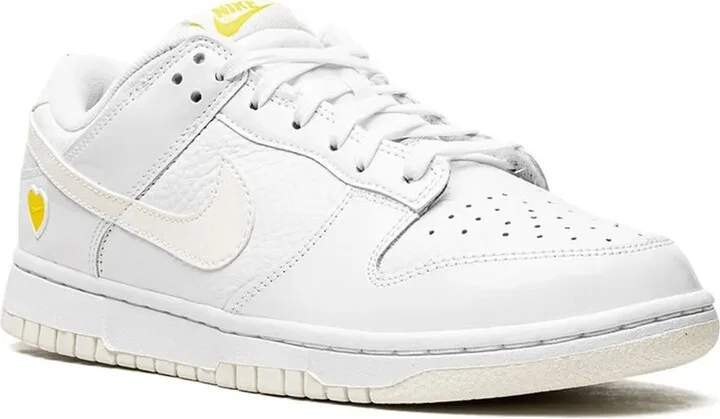 Dunk Low "Yellow Heart" sneakers - Image 2