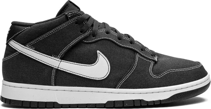Dunk Mid "Off Noir" sneakers
