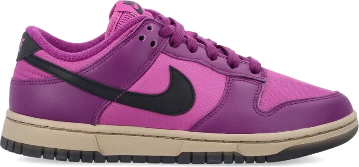 Dunk sneakers