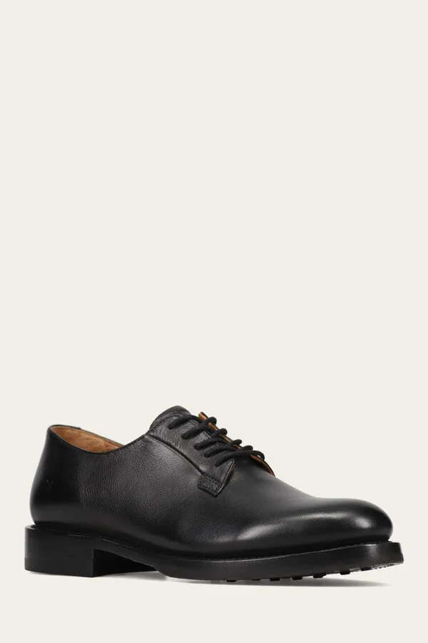 Dylan Oxford - Image 3