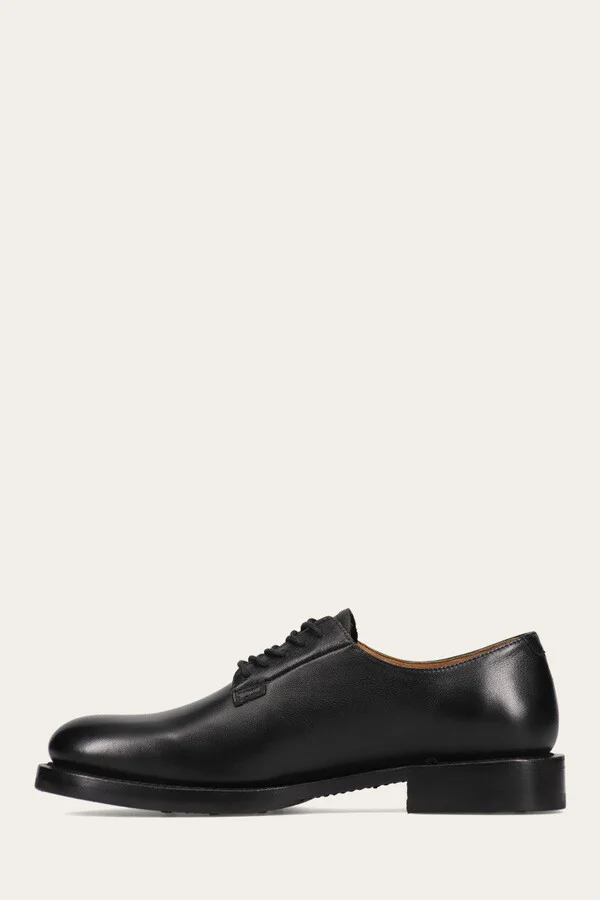 Dylan Oxford - Image 4
