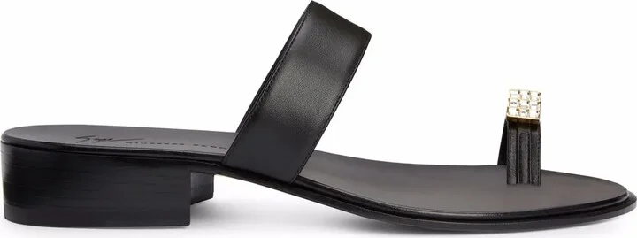 Dynamo Barduck sandals