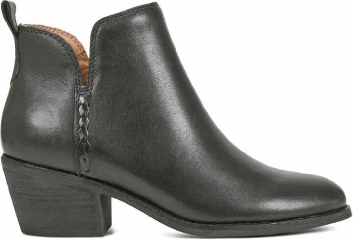 Earth Footwear