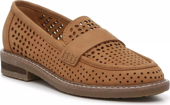 Earth Jacara Loafer