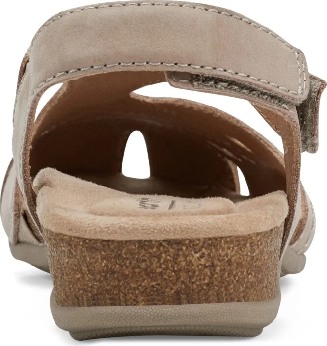 Earth Women's Birdine Cutout Flat Slingback Sandals - Image 3