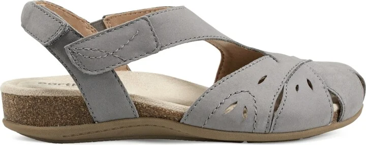 Earth Women's Birdine Cutout Flat Slingback Sandals - Image 6