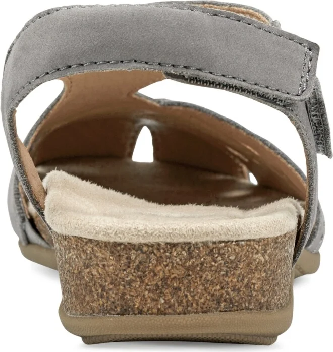 Earth Women's Birdine Cutout Flat Slingback Sandals - Image 7