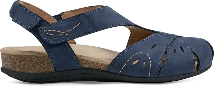 Earth Women's Birdine Cutout Flat Slingback Sandals - Image 10