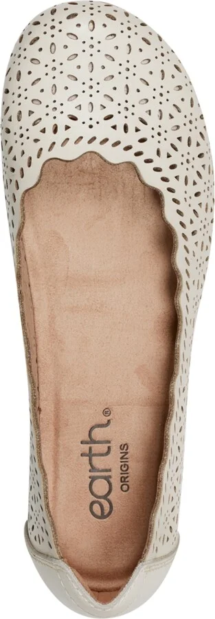 Earth Women's Bria Casual Flat - Image 4
