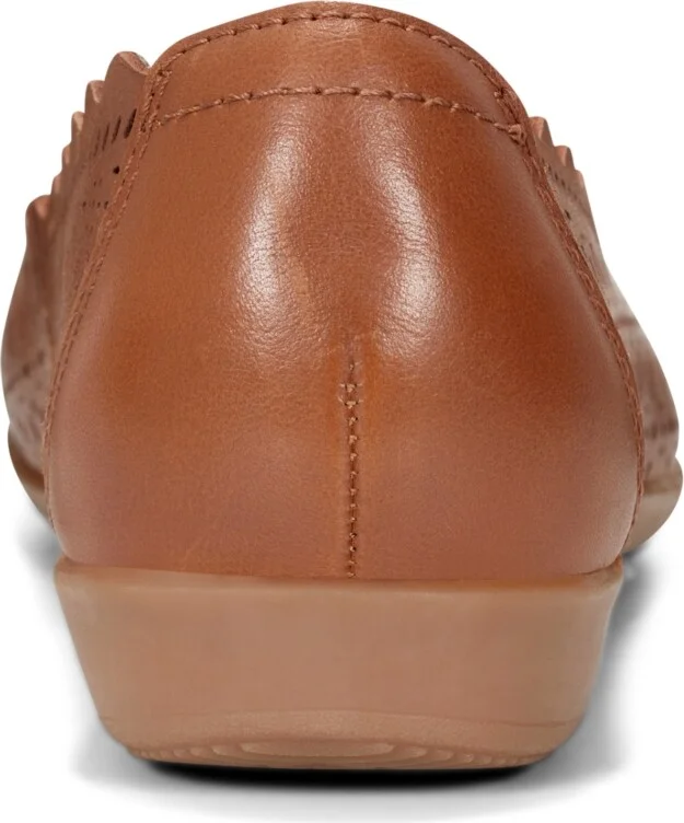 Earth Women's Bria Casual Flat - Image 7