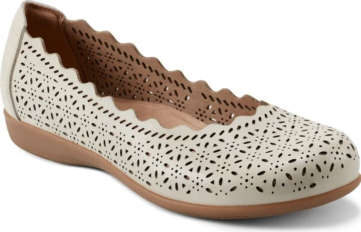 Earth Women's Bria Casual Flat