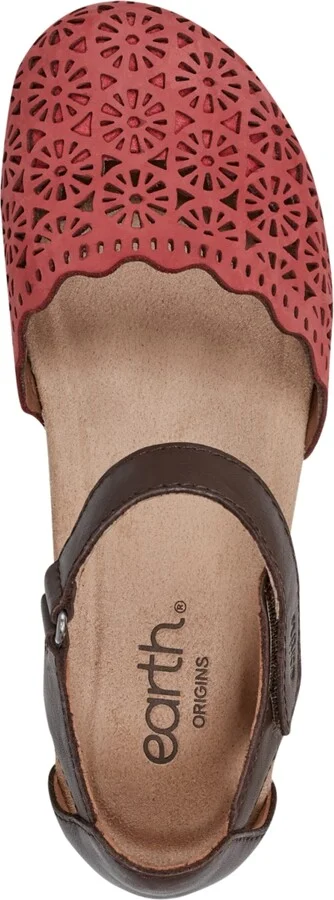 Earth Women's Bronnie Perforated Two-Piece Flat Sandals - Image 9
