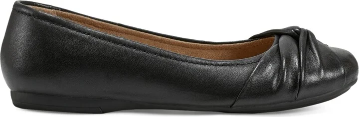 Earth Women's Jacci Lightweight Round Toe Slip-on Dress Flats - Image 6
