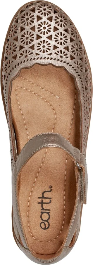 Earth Women's Lady Perforated Mary Jane Flats - Image 4