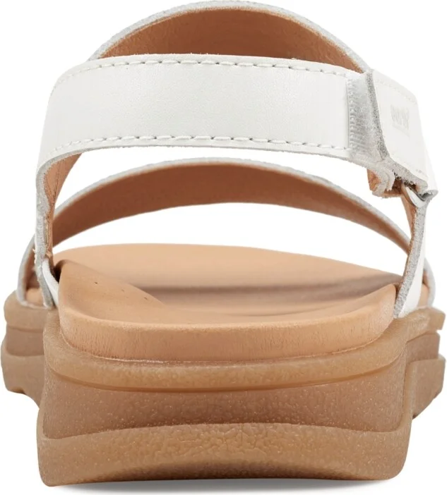 Earth Women's Leah Round Toe Strappy Casual Flat Sandals - Image 4