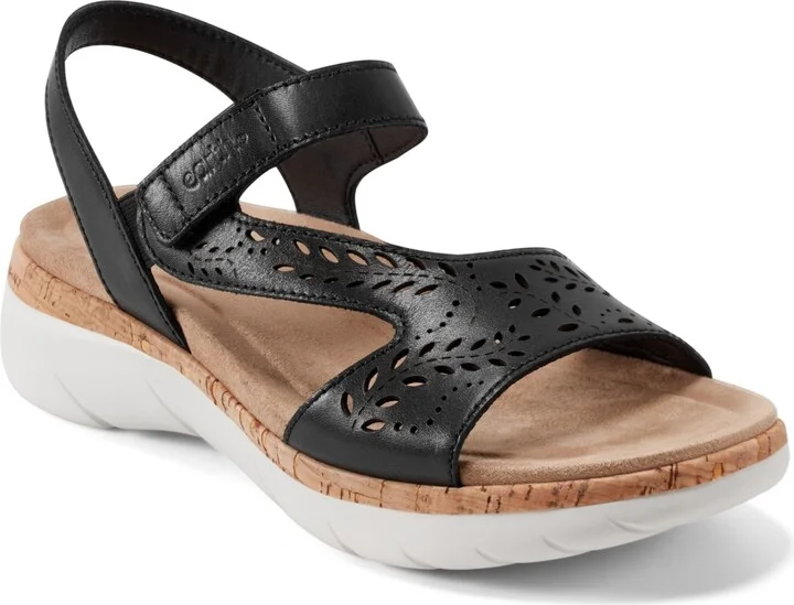 Earth Women's Recent Flat Sandals