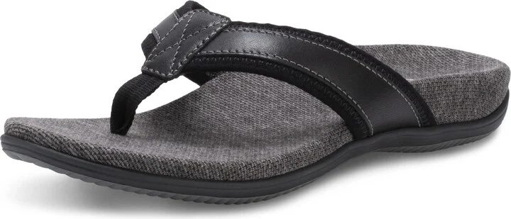 Eastland Women's Camden Flip-Flop