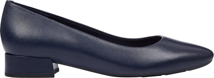 Easy Spirit Women's Caldise eFlex Slip-On Low Heel Pumps - Image 2