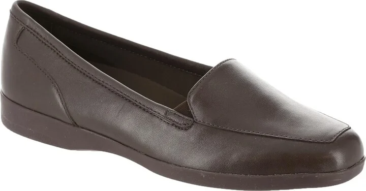 Easy Spirit Women's DEVITT10 Loafer