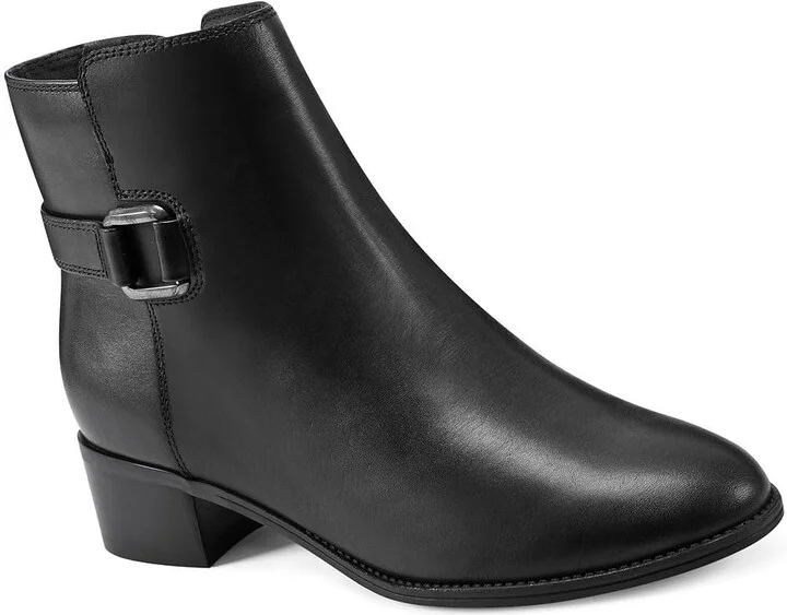Easy Spirit Women's Sahara Ankle Boot
