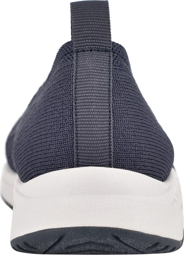 Easy Spirit Women's Tech Round Toe Casual Slip-on Flats - Image 7